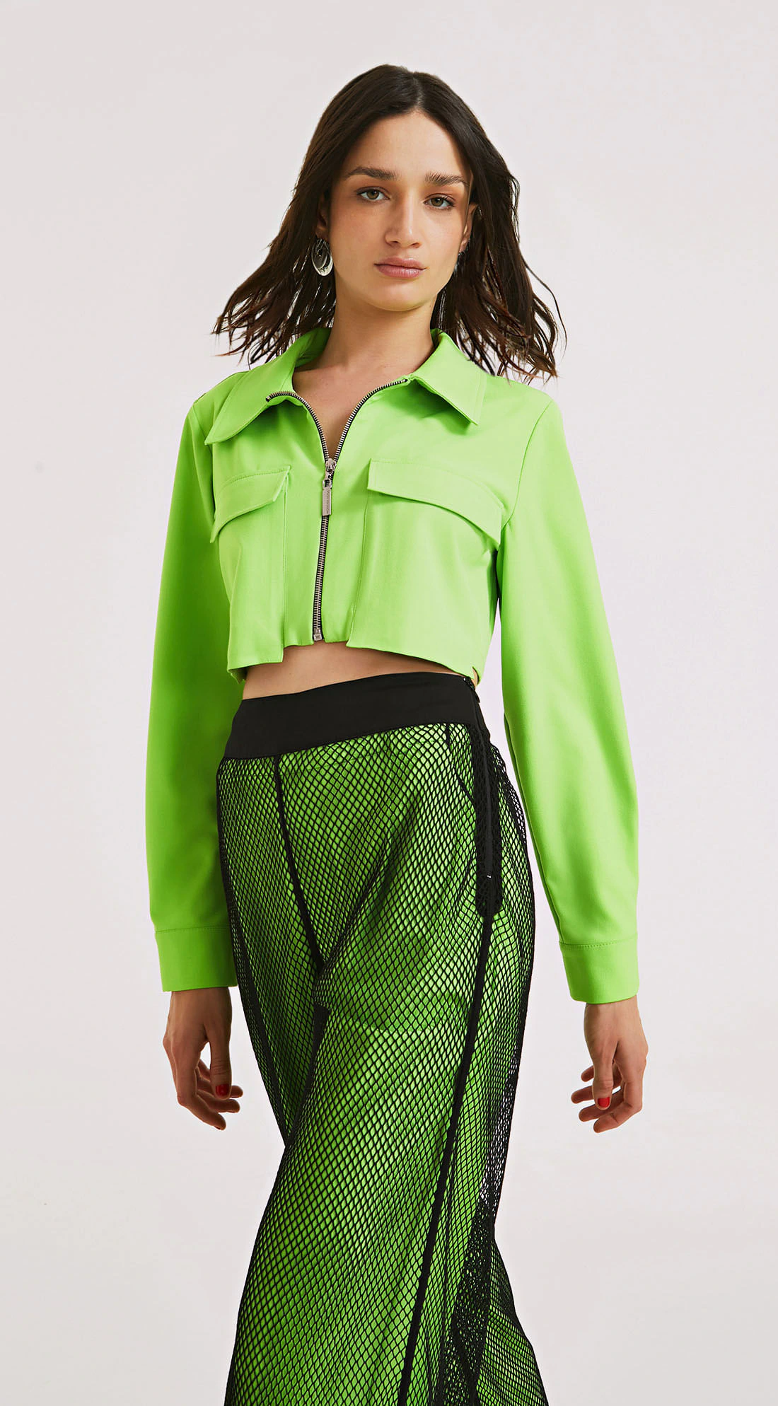 Jaqueta Morena Rosa Cropped Detalhe Zíper Verde Claro