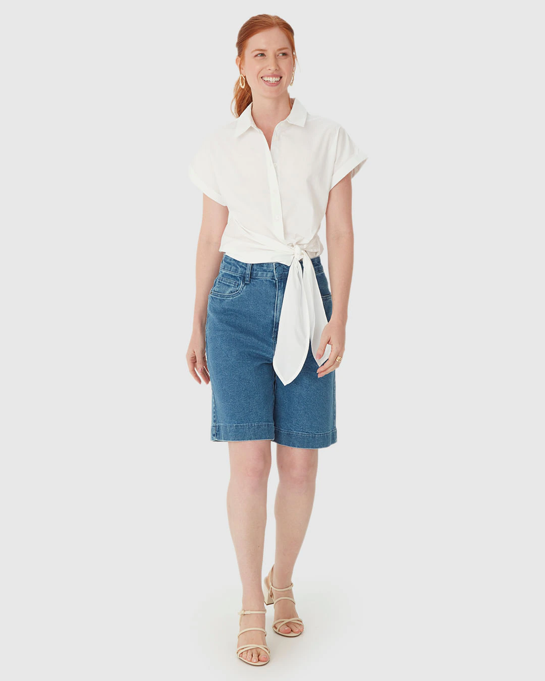 Bermuda Feminina Jorts Bolso Funcional Em Jeans Com Elastano