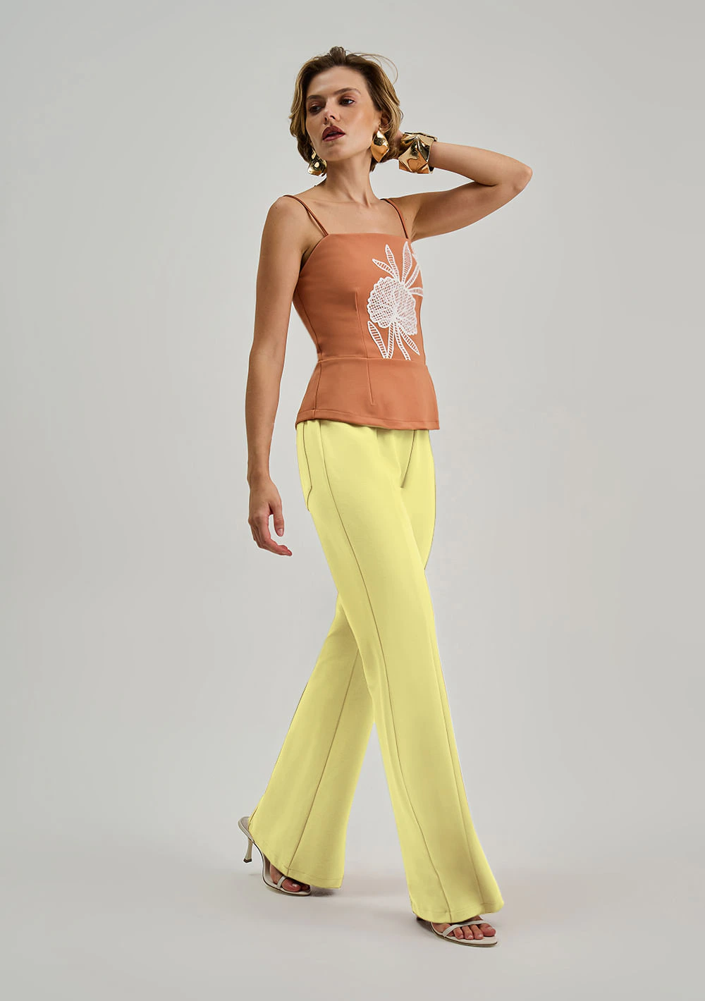 Calça Iódice Flare Alta Amarelo