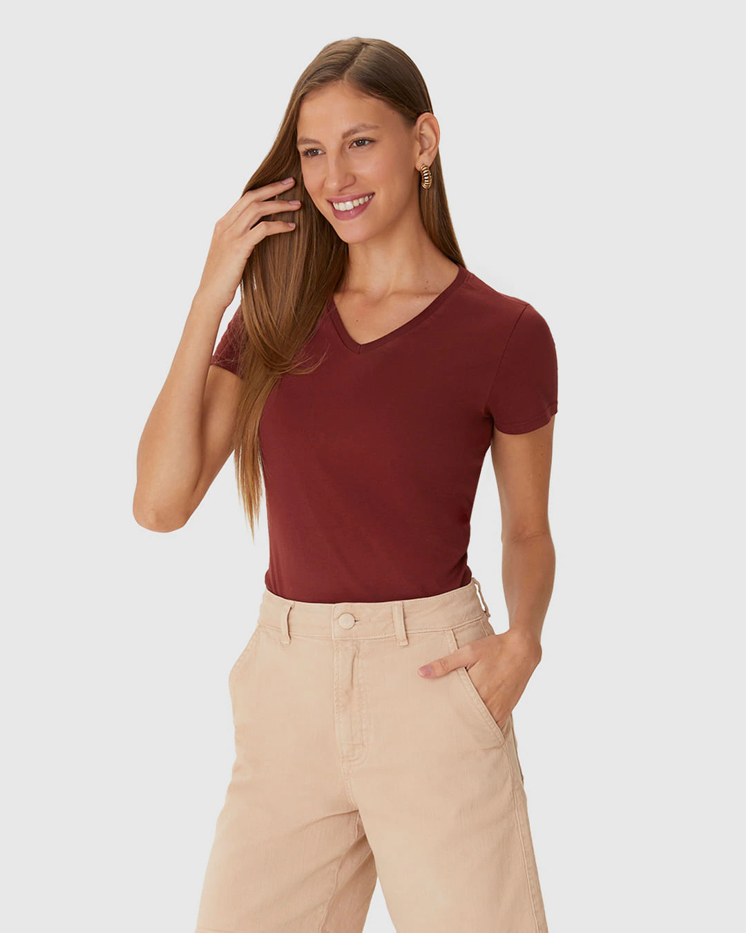 Camiseta Básica Feminina Slim Decote V Em Algodão