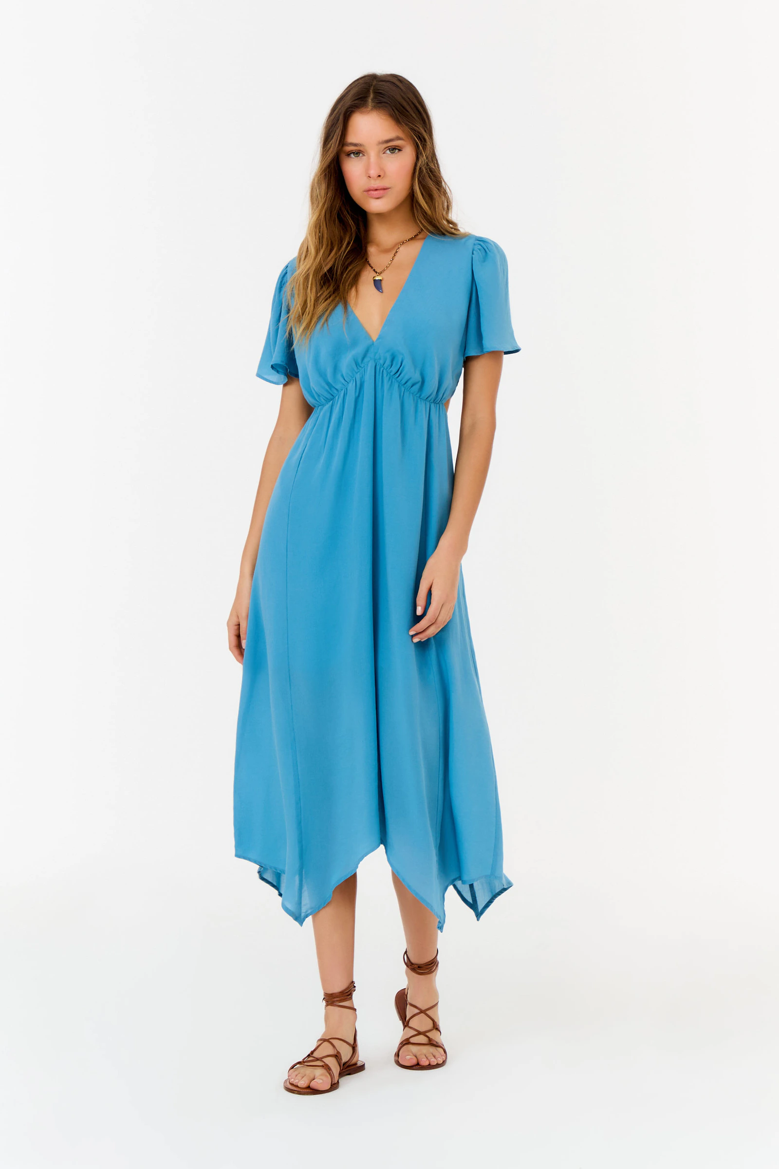 Vestido Midi Decote Recorte