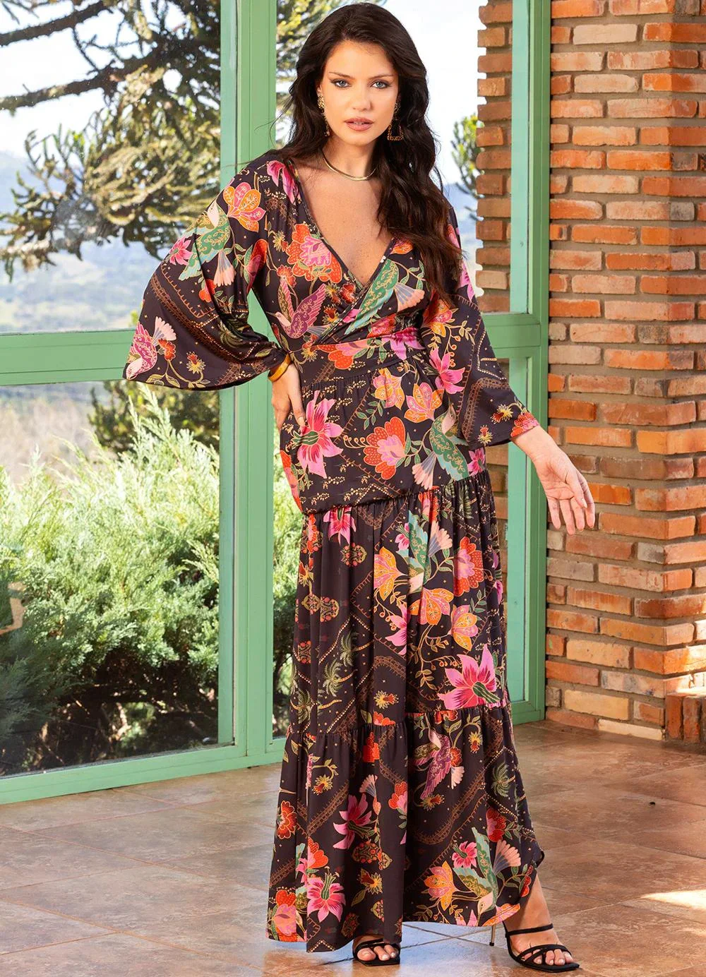 Quintess - Vestido Floral Folk em Malha Fria