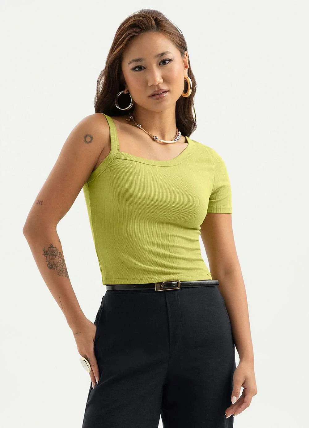Cativa - Blusa Assimétrica Canelada Verde