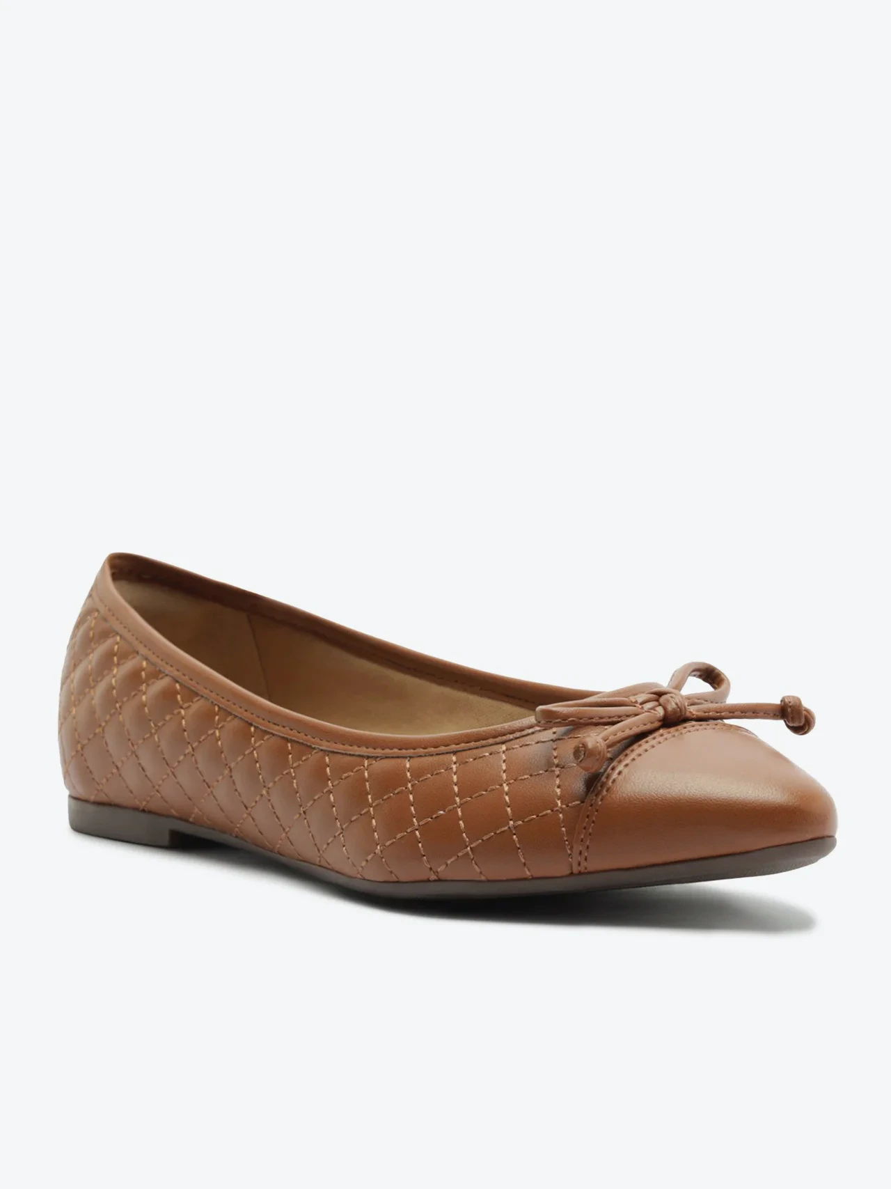 Sapatilha Matelassê Bico Fino Laço Marrom