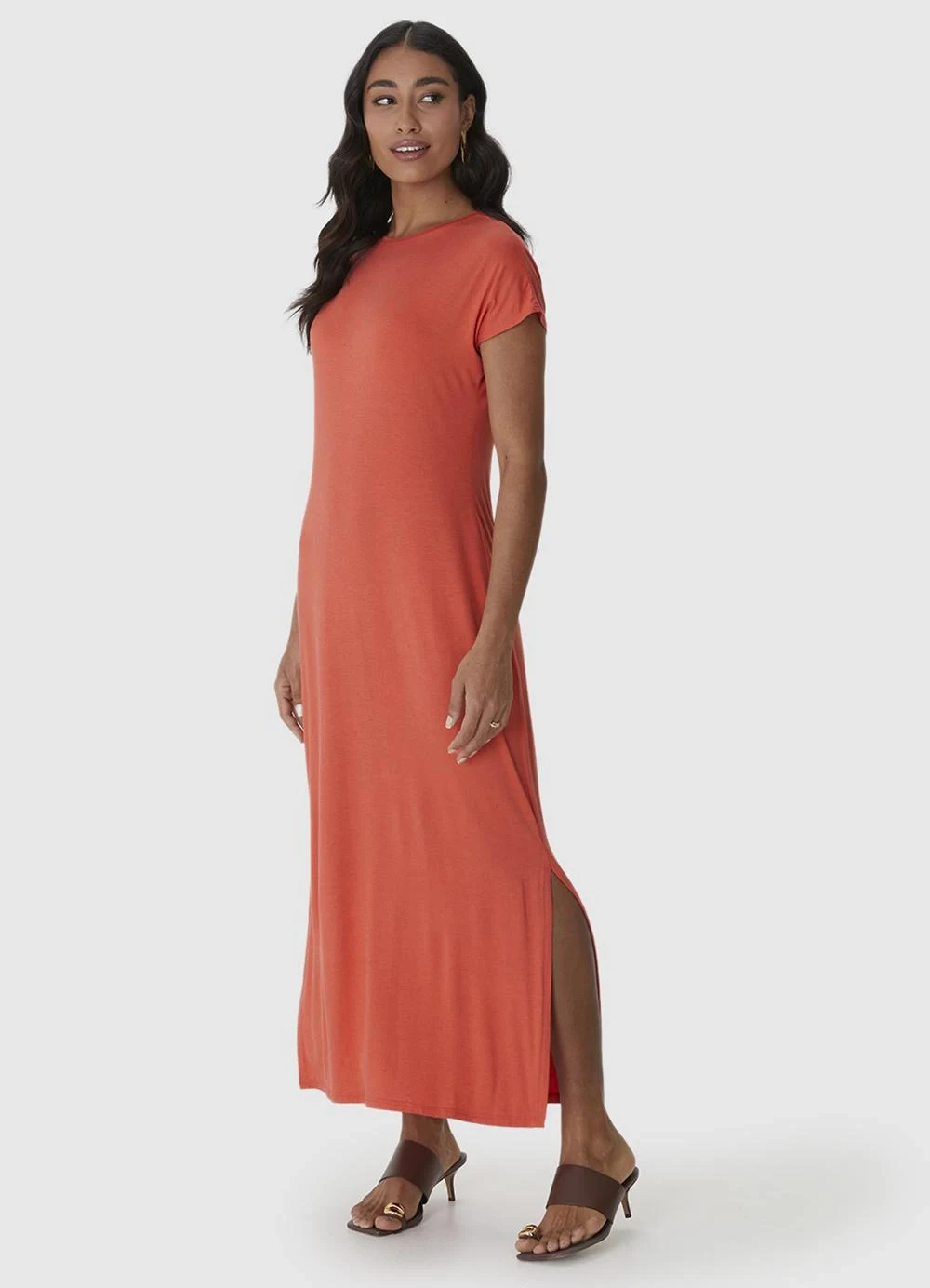 Malwee - Vestido Longo em Viscolinho Coral