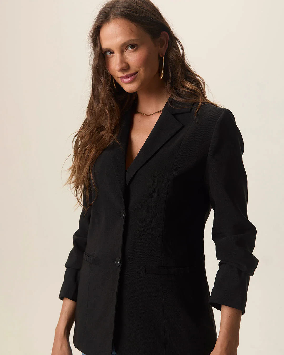 Blazer Feminino Alongado Em Tecido Viscose Com Elastano